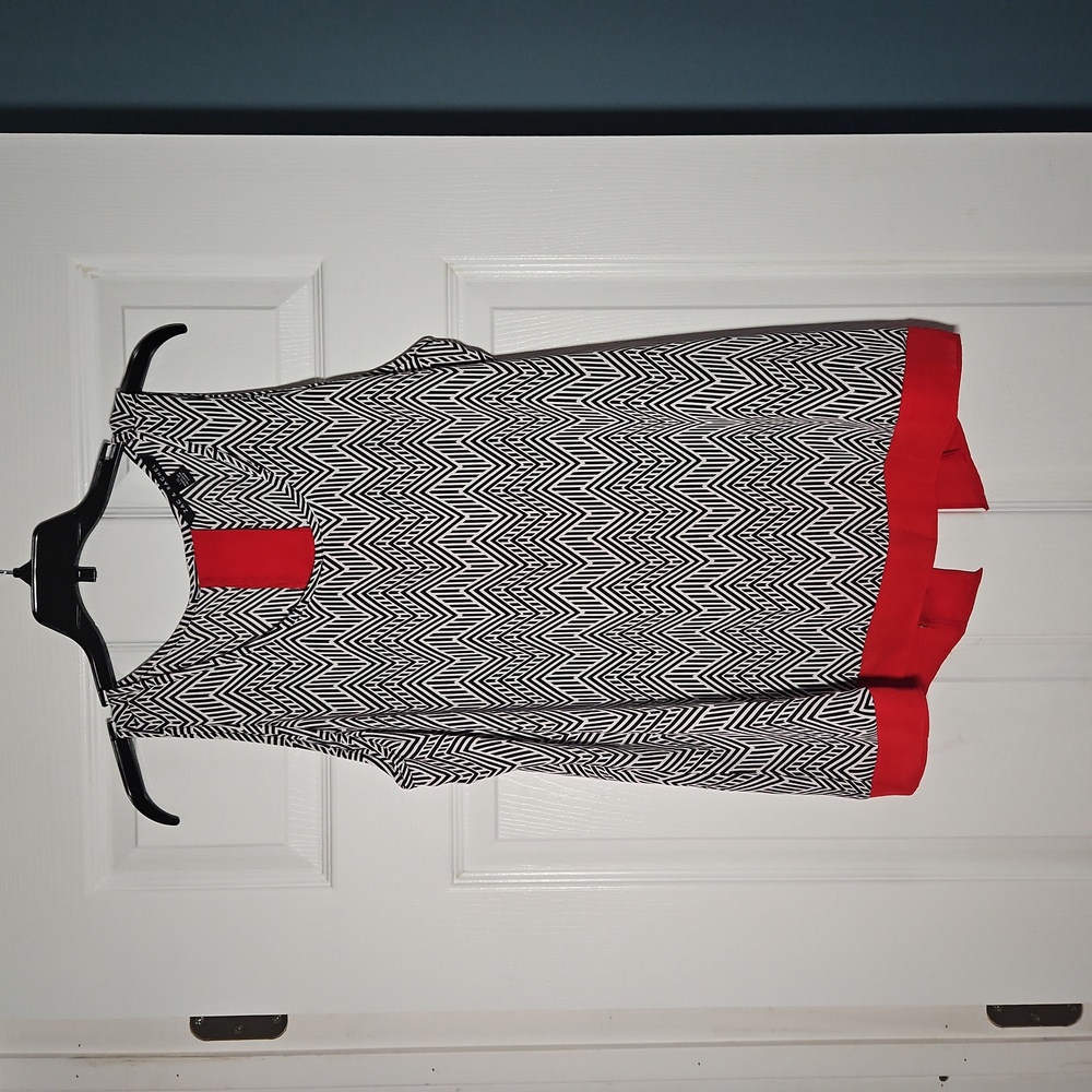 Zac & Rachel Split-Back Tank - Blk/Wht/Red - Size L